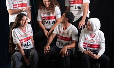 "الأبيض هويتنا وكل تفصيلة تحكي قصة".. الزمالك يكشف عن قميصه الجديد