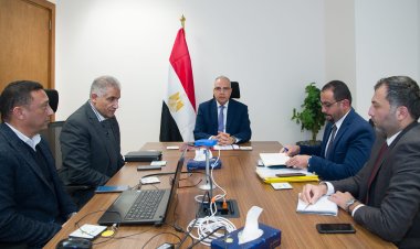 وزير الري يتابع أعمال تطوير منظومة صيانة المجارى المائية ومعدات الصيانة الوقائية