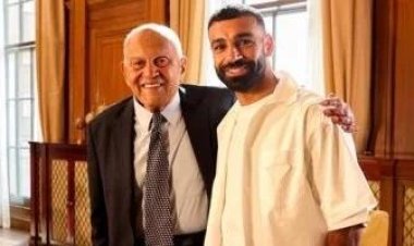 محمد صلاح خلال لقائه مع د. مجدي يعقوب: "بدأت حلمي صغيرًا.. ومع الوقت كنت بكبّره عشان الأطفال يصدقوا إن مفيش حاجة مستحيلة"