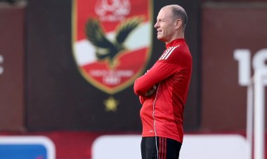 توروب يعلن قائمة الأهلي لمباراة البنك الأهلي في الدوري الممتاز 