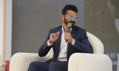 خالد النبوي فى ندوة تكريمه بمهرجان القاهرة السينمائى: "ملابسي اختارها بنفسي لكن بموافقة زوجتي"