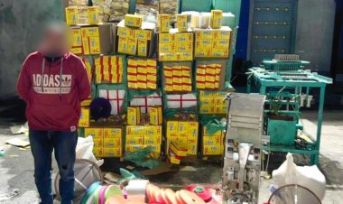 ضبط مالك مخزن بالإسكندرية وبحوزته  7 ملايين قطعة ألعاب نارية قبل ترويجها