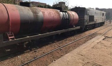 عاجل| الحماية المدنية تسيطر على حريق قطار سوهاج والنيران تلتهم أحدى العربات