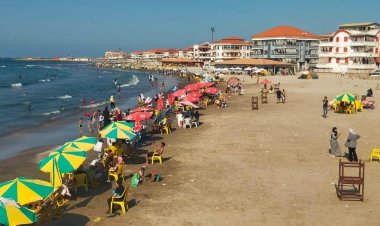 رأس البر… إقبال كبير من المصريين لقضاء إجازة عيد الفطر المبارك