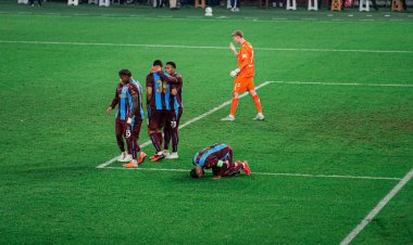 بهدف وأسيست.. صلاح يقود طرابزون للفوز على هارتس في دوري المؤتمر الأوروبي