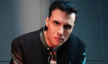 الحزن يخيم على أمير عيد بعد رحيل والدته: "الزهايمر سرقها وهي معايا"