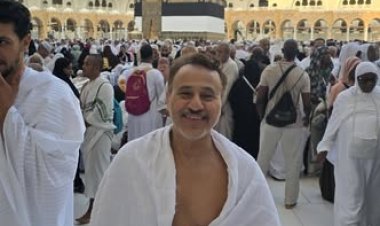 إيهاب فهمي يحتفل بعيد ميلاده في مكة المكرمة