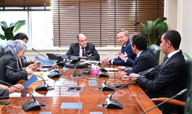 وزير الصناعة يبحث مع شركة عالمية خططها بالسوق المصري