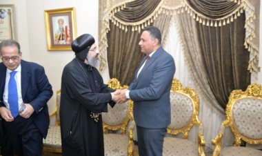 محافظ الدقهلية يقدم التهنئة لنيافة الانبا إكسيوس الاسقف الجديد لابراشية المنصورة وتوابعها