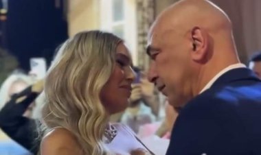 بحضور نجوم الرياضة.. حسام حسن يحتفل بخطوبة ابنته | صور