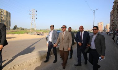 محافظ كفرالشيخ يتابع أعمال المرحلة الأولي من رصف شارع مستشفى قلين المركزى