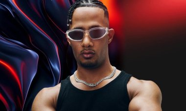 تحت شعار "ليلة واحدة.. نجم واحد.. وطاقة بلا حدود".. محمد رمضان يحيي حفلا في العلمين الجديدة