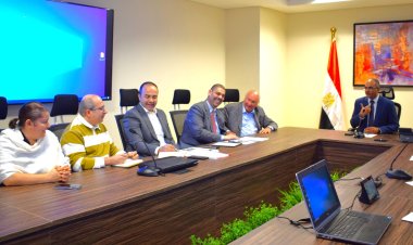 وزير الإسكان يتابع التكليفات الصادرة عن اجتماع مجلس الوزراء بشأن التصنيع المحلي للطلمبات