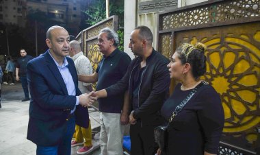 أبرزهم أشرف زكي وعمرو أديب.. نجوم الفن والإعلام يقدمون واجب العزاء في حماة المنتج محمد السبكي