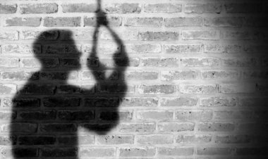 بعد فقدان عمله.. شاب ينهي حياته بالقفز من أعلى عقار  بالطالبية 