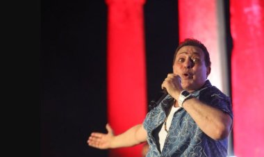 حفل كامل العدد.. حكيم يشعل مهرجان دقة الدولي في تونس وسط تفاعل جماهيري استثنائي