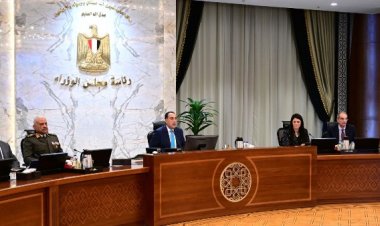 الحكومة تكشف حقيقة زيادة الأسعار في يناير المقبل.. لا مساس بالخدمات الطبية لمحدودي الدخل