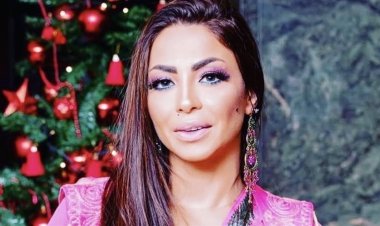 بعد عزاء والدتها في مصر .. دوللي شاهين توجه رسالة  للمعزين: بشكركم من كل قلبي