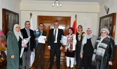 تكريم الباحثين المتميزين: المستشفيات التعليمية تثمن الإسهامات العلمية الرائدة