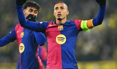 برشلونة يحقق فوزا مثيرا على دورتموند في دوري الأبطال