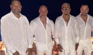 كله أبيض × أبيض.. أحدث ظهور للهضبة عمرو دياب ونجوم الفن في الساحل الشمالي