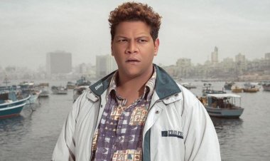 الفنان أحمد عبد الحميد يكشف تطورات الحالة الصحية لابنته ليلى: تمت شهرين من عارف احضنها