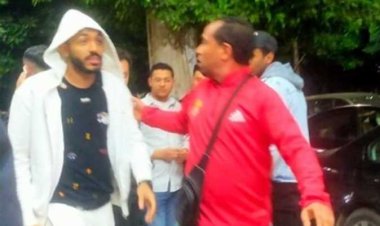 كهربا وصالح جمعة يطمئنان على أحمد رفعت بالمستشفى