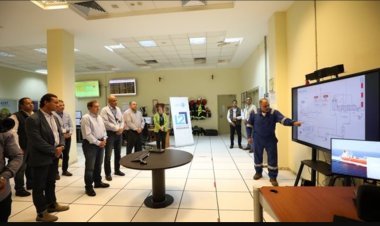 وزير البترول يتفقد سير وتطورات العمل في مصنع الميثانكس بدمياط