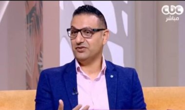حمادة بركات يكشف سبب إخفاء إقامته في أمريكا.. ويتحدث عن أسرته وبداياته الفنية