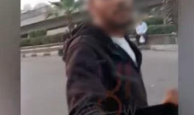 كشف ملابسات فيديو متداول.. مشادة بين سائق ميكروباص وموظف موقف بقصر النيل بسبب تحميل الركاب