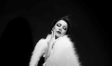 يسرا محنوش  في عيد الحب: ما بقاش أصلا بكيفك!