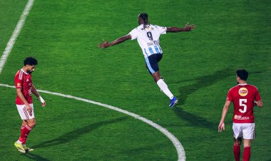 الأهلي يسقط أمام بيراميدز بثلاثية في مجموعة التتويج بالدوري