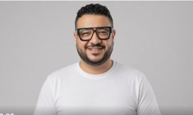 أنا مش متجوز أصلًا.. المؤلف محمد سيد بشير ينفي شائعة وفاة نجله