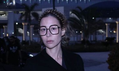 نجوم الفن يواسون منة شلبي في عزاء والدها بمسجد المشير طنطاوي