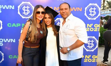 الإعلامية سحر شعراوي تحتفل بتخرج ابنتها من الجامعة الأمريكية بحضور الأهل والأصدقاء