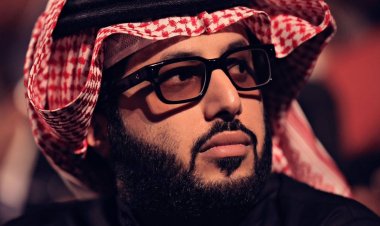 تركي آل الشيخ يعلق على فوزه بجائزة الشخصية الأكثر تأثيرًا في العقد الأخير