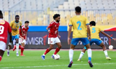 الأهلي يتقدم على الإسماعيلي بهدفين نظيفين في الشوط الأول
