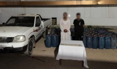 ضبط مالك مخزن وبحوزته 5 طن مواد بترولية "سولار" بداخل مخزن بأسوان

 