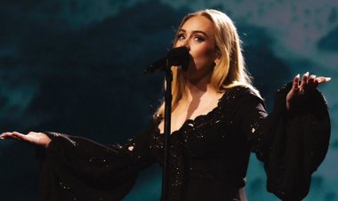 بكاء أديل بحفلها الختامي في لاس فيغاس وكلمات مؤثرة منها إلى خطيبها