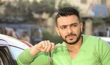 كريم الحسيني يعتزل التمثيل: هسافر أغسل صحون وأمسح أحذية