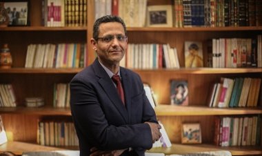 نقيب الصحفيين يعبر عن انزعاجه من صدور حكم بالحبس ضد الكاتب محمد الباز في قضية نشر