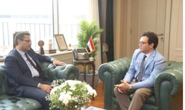 تطور ملحوظ في التعاون المشترك بين الطرفين.. تفاصيل لقاء نقيب الصحفيين ووزير الثقافة