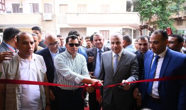 وزير الشباب والرياضة يفتتح  ملعب أكريليك وحمام سباحة ويضع حجر أساس صالة مغطاة بسوهاج