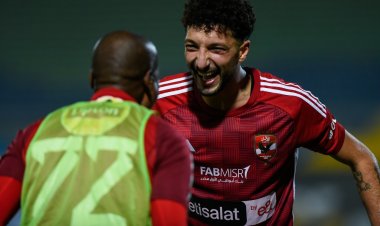 بعد مباراة مثيرة.. الأهلي يفوز على بيراميدز ويقترب أكثر من حسم الدوري