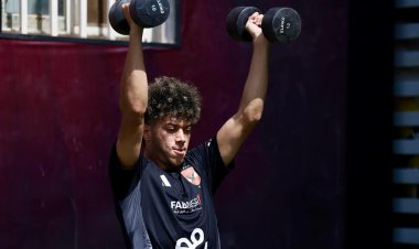 بعد إصابته مع المنتخب.. إمام عاشور يعود لتدريبات الأهلي