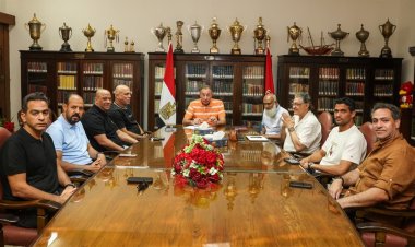 تفاصيل اجتماع الخطيب مع الجهاز الفني ولجنة التخطيط بالأهلي