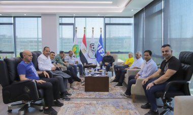 "أبوريدة" يبحث برنامج مشاركة المنتخب في كأس العرب