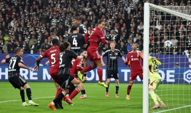 في غياب صلاح.. ليفربول يقسو على آينتراخت فرانكفورت بخماسية في دوري الأبطال