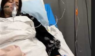 على اجهزة التنفس الصناعي مجددا.. منى فاروق تتعرض لأزمة صحية مفاجئة وتطلب الدعاء من جمهورها