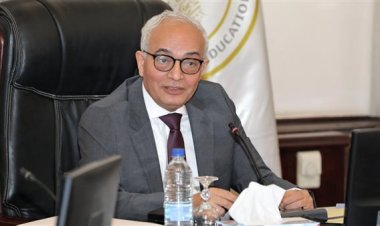 رضا حجازي: وزارة التربية والتعليم تعمل على تطوير مناهجها